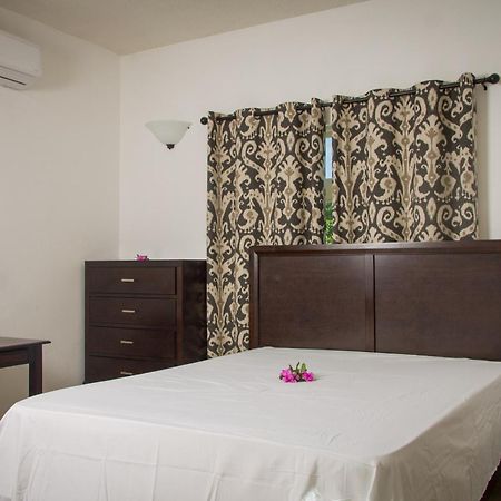 Lord Nelson Hotel & Residences St. John's Екстериор снимка